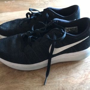 Men’s Nike lunar epic flyknit sz 9